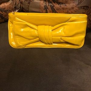 Yellow clutch